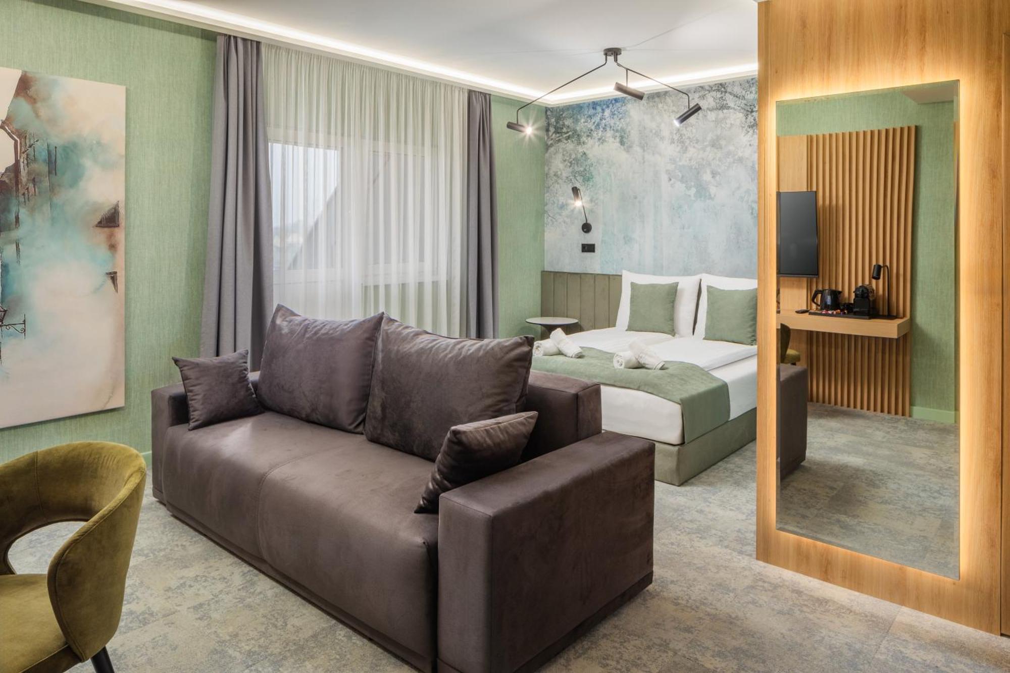 Sziget Hotel Nyiregyhaza Exterior photo